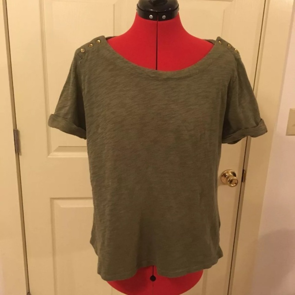 Chelsea & Theodore Medium Green Shirt Button